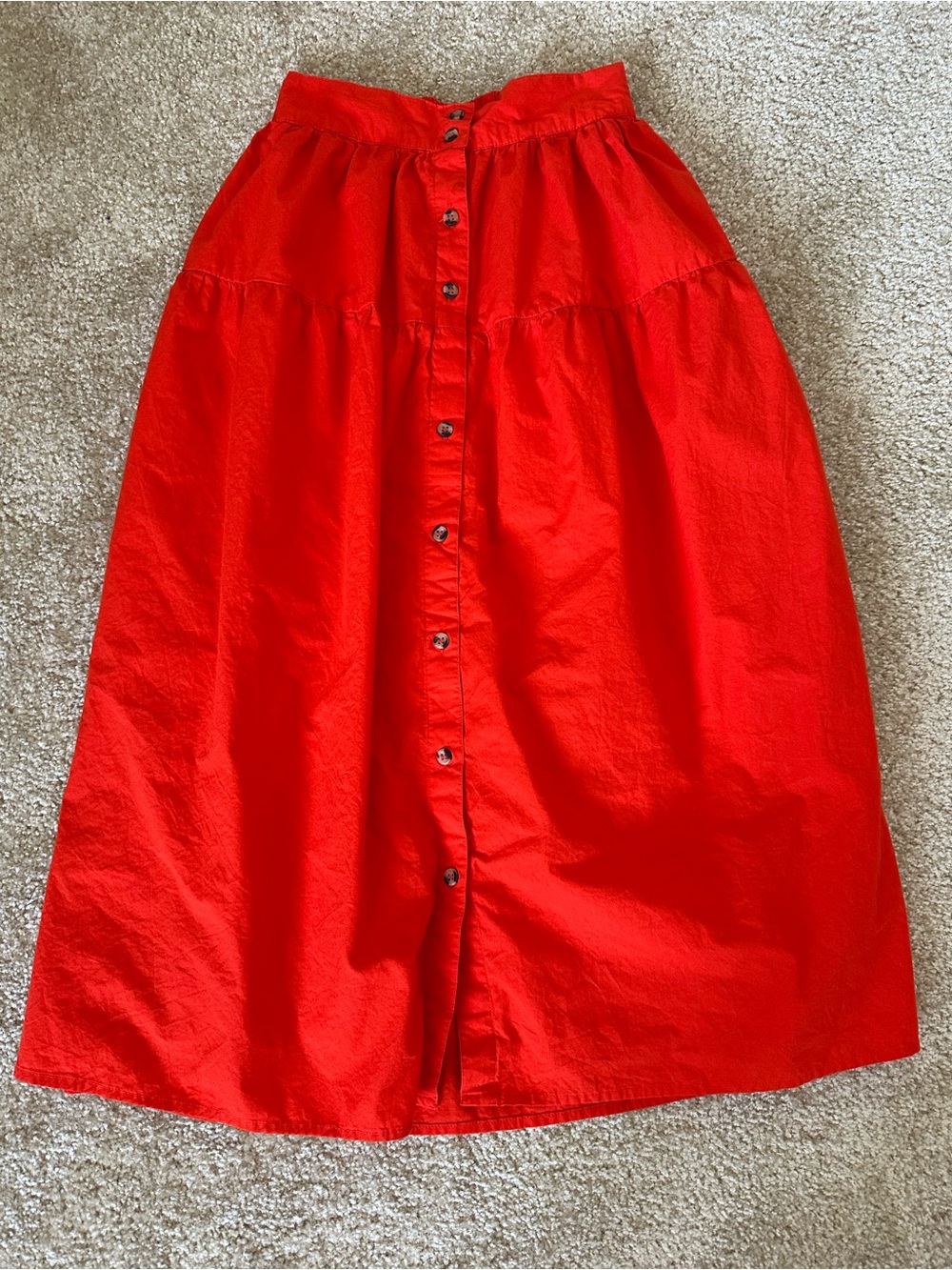 Sim & Sam Vibrant Red Button-Front Midi Skirt Paolima Tiered